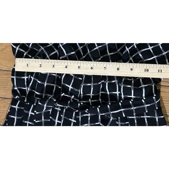 NWOT Shop17 Checkered Sleeveless Jumpsuit with Belt Small - Picture 4 of 7